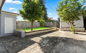 4 Bedroom House 500M To Drummoyne Bay Run