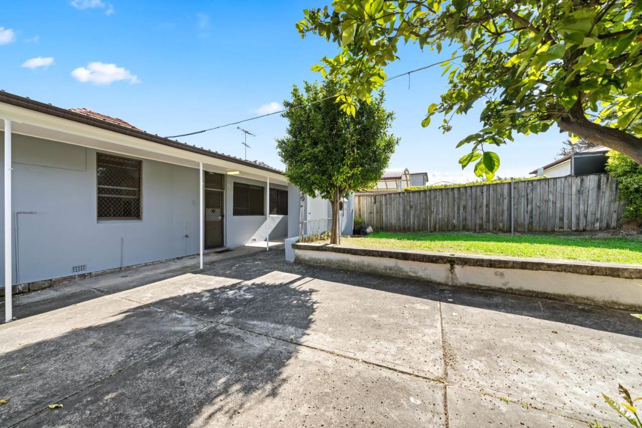 4 Bedroom House 500M To Drummoyne Bay Run Sydney Exterior photo